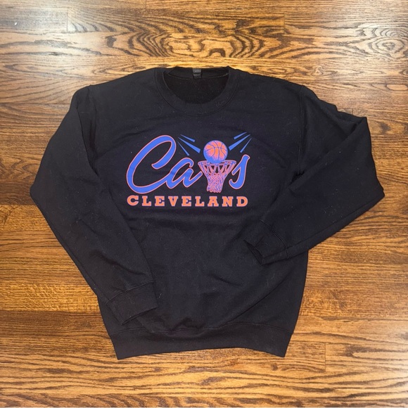 Cleveland Cavaliers Sweatshirt - Picture 1 of 2